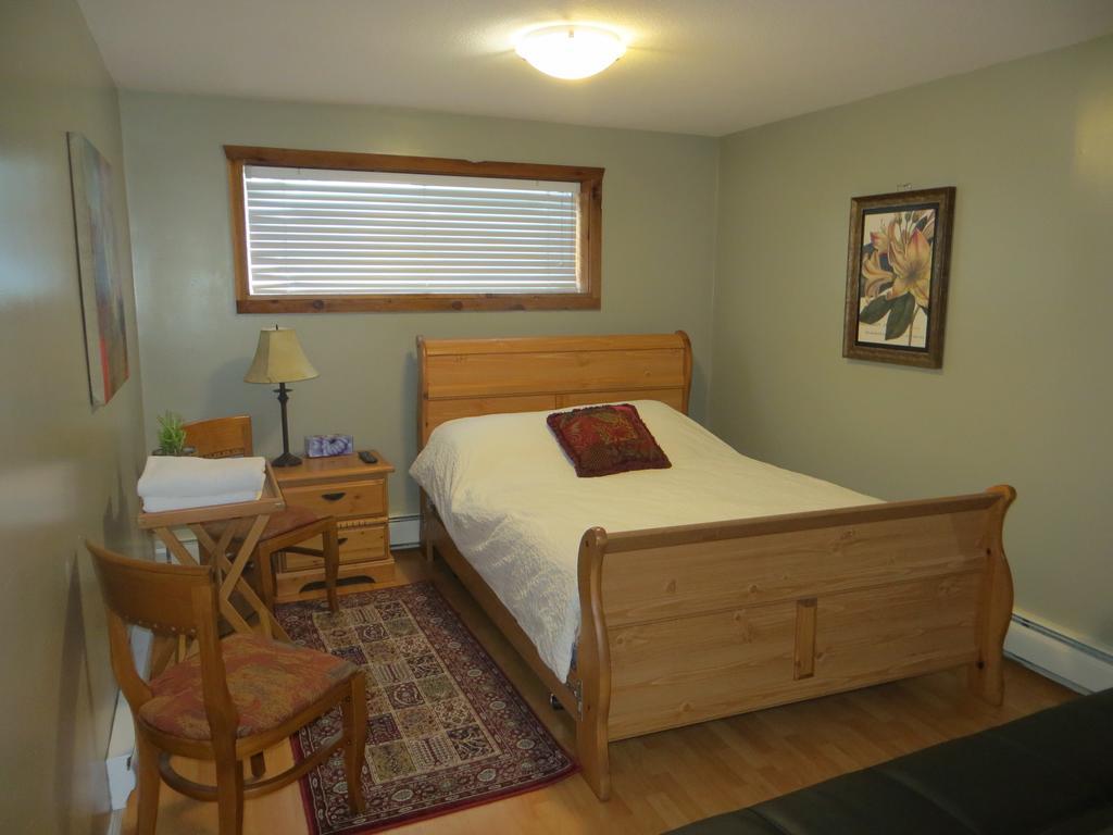 Caruso'S Accommodation Jasper Exterior photo